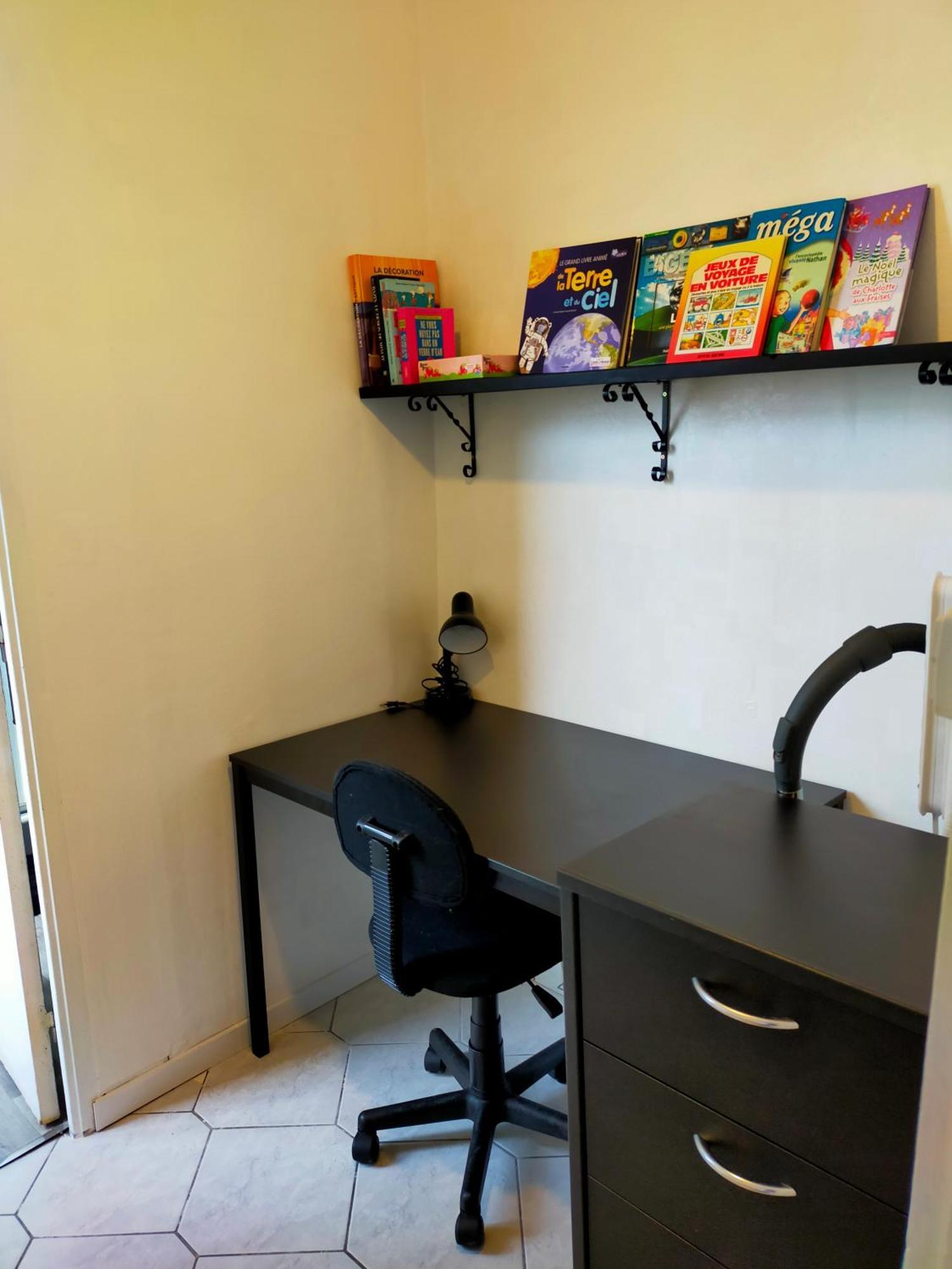 Studio En Rdc Avec Balcon Centre Vitre المظهر الخارجي الصورة